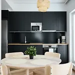 Appartement Fresh Two-room Next To Logomo & Train Station *