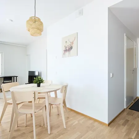 Fresh Two-room Next To Logomo & Train Station * トゥルク